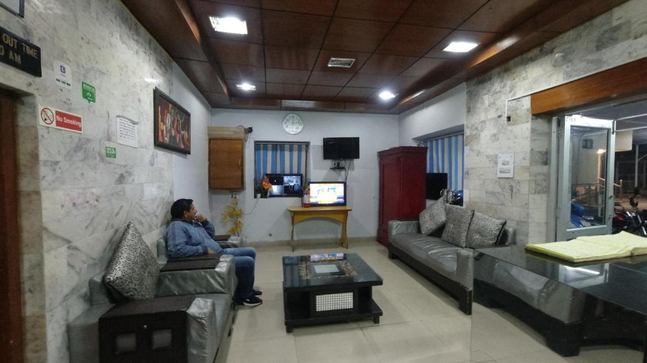 Shingar Hotel Mussoorie Mallroad Bagian luar foto